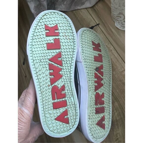 AIRWALK Black High Top Genuine Suede/ Canvas Sneakers Shoes for Girls Size USA 6 - Picture 6 of 6